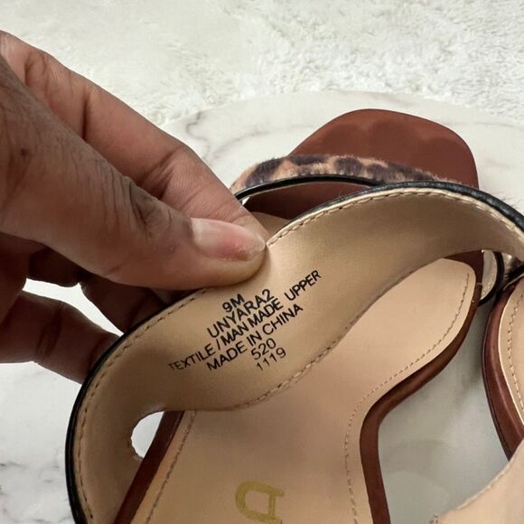 Unisa Yaara 2 Leopard Strappy Block Heel Sandals SZ 9M Chic Cute Party Summer - Picture 8 of 8